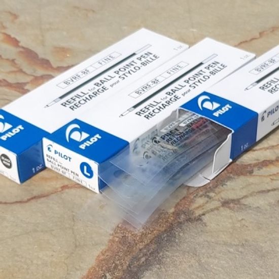 파이롯트 아크로볼 4색볼펜 0.7mm 리필심 BVRF-8F 1개