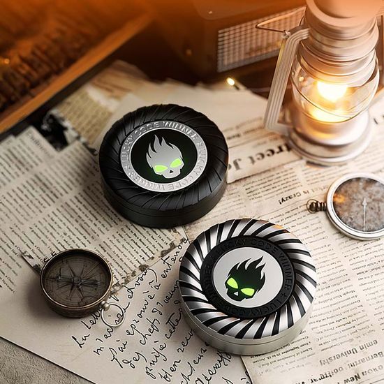 리틀 데빌 고급 야광 메탈 피젯스피너 핑거 핸드 토이