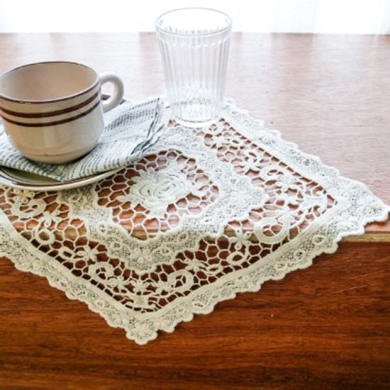 카멜리아 레이스 테이블 데코