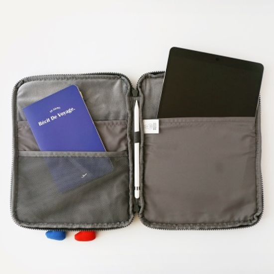 Brunch Brother 폼폼 부클 랩탑 파우치 11인치