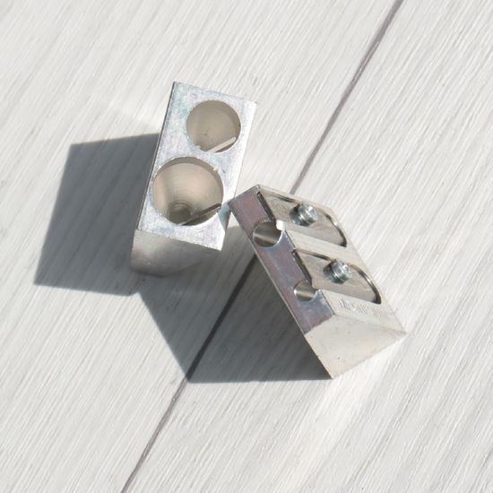 까렌다쉬 메탈 2홀 더블 마그네슘 연필깎이 476.002