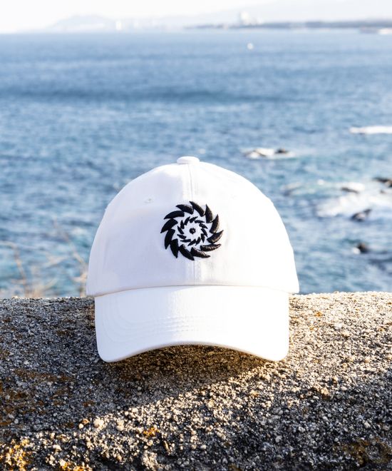 HURRICANE EYE 허리케인아이 볼캡 - 화이트 