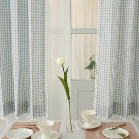 레브 체크 폼폼 커튼-블루