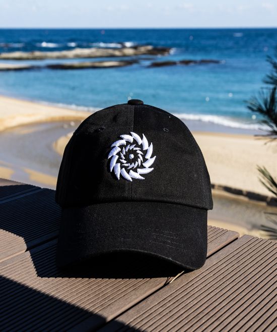 HURRICANE EYE 허리케인아이 볼캡 - 블랙화이트