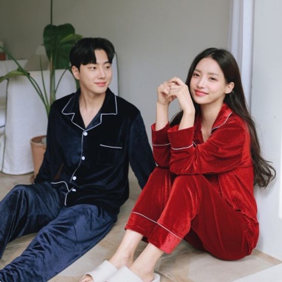 2컬러 홀리데이 벨벳 극세사 커플 잠옷 파자마 파티