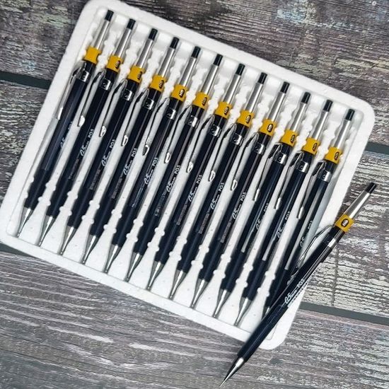 펜텔 0.5mm 전문가용 A급 그래프 제도샤프 PG5