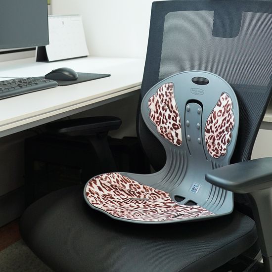 바른엔젤체어 레오파드 호피무늬 바른자세 허리보호