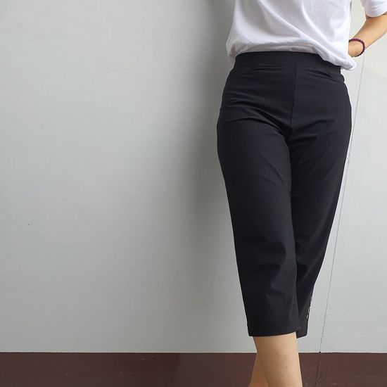 국내 여성 여름 7부 바지 블랙(WF5ABFB)
