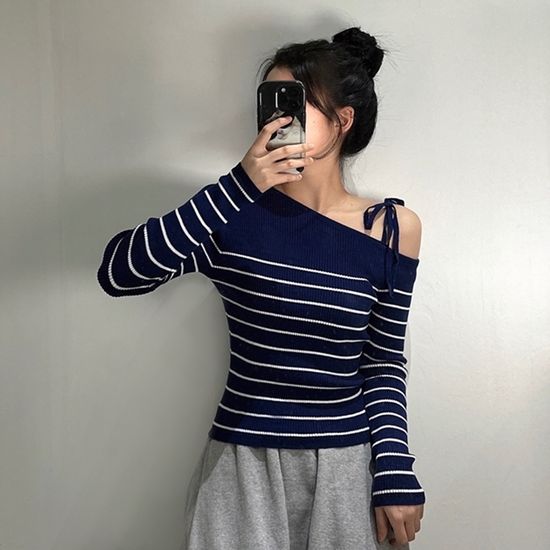 여성 스트라이프 원 숄더 리본 니트 오프숄더 3color