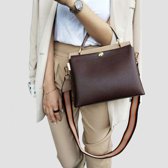 콜스 소가죽 크로스백