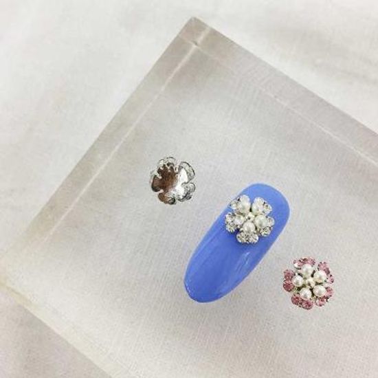 Woman bonita nail parts 진주플라워 1개 2color