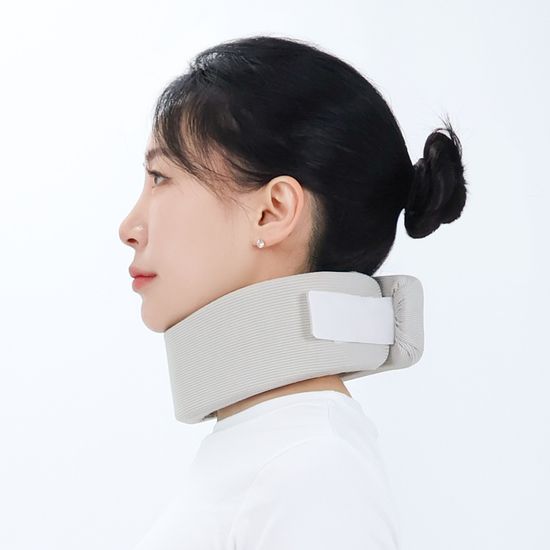 일감생활 프리미엄 인체공학 4D 메모리폼 목보호대