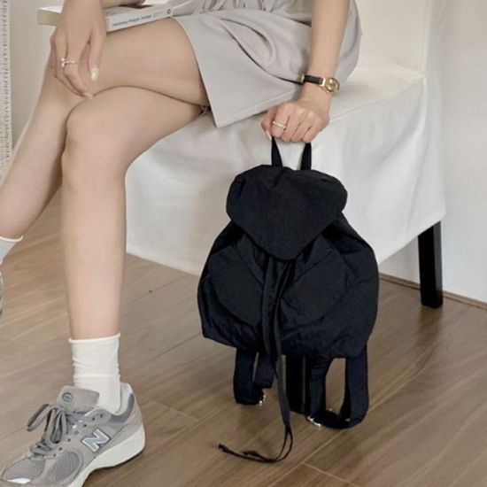 데일리 백팩 심플 가벼운 휘뚜루마뚜루 봄(WE2371E)