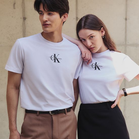 캘빈클라인 모노그램 자수 코튼 반팔티 남여공용 2종
