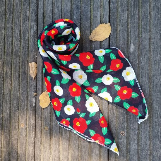 동백꽃 블랙 (손수건 스카프)