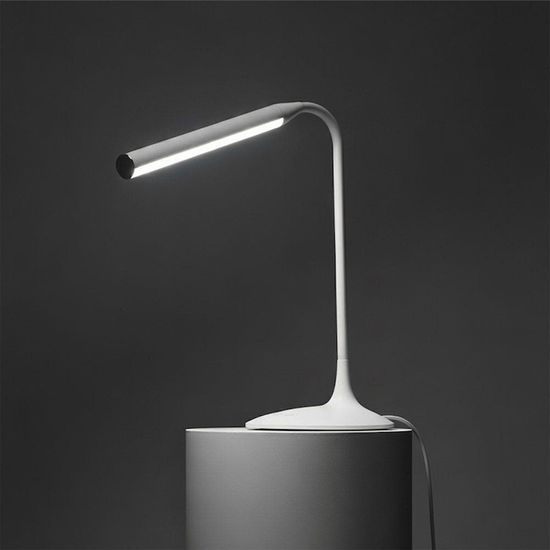 LINE LED 학생용 데스크 스탠드 시력보호 광폭 밝은등