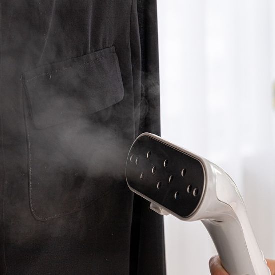 벤하임 옷걸이와 다리미판이 있는 스탠드 스팀다리미