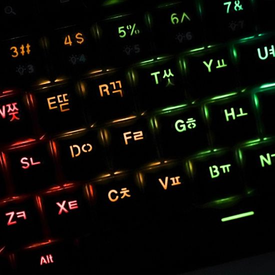 에이투 LED 게이밍 기계식 키보드 AG0302 USB 적축 