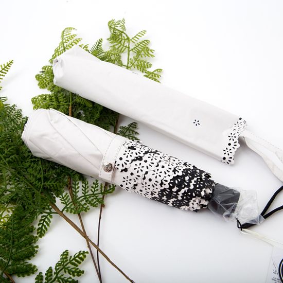 [더로라]기라로쉬 3단 양우산-미니플라워펀칭 E2404