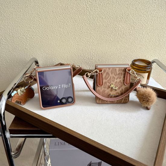 갤럭시 z플립 7 6 5 4 3 호피 말 가죽 스트랩 케이스