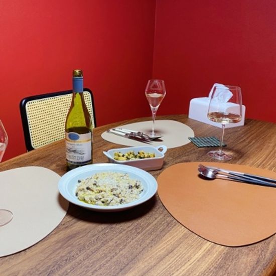 누보 테이블매트 가죽 방수 식탁매트 식탁인테리어