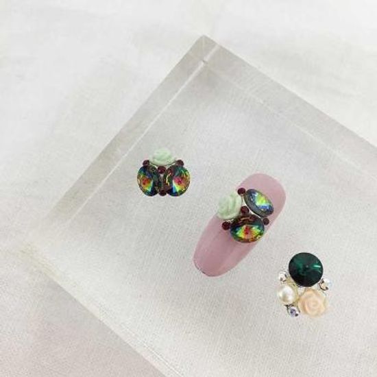 Woman bonita nail parts 스왈플라워 1개 2color