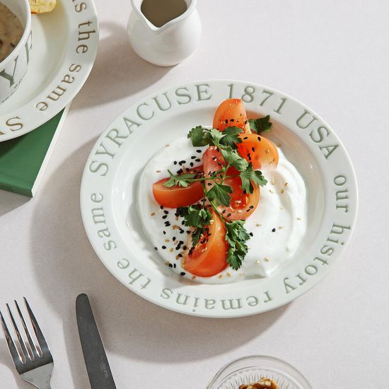 플레이트 시라쿠스접시 레터링 접시 20cm 앞 나눔