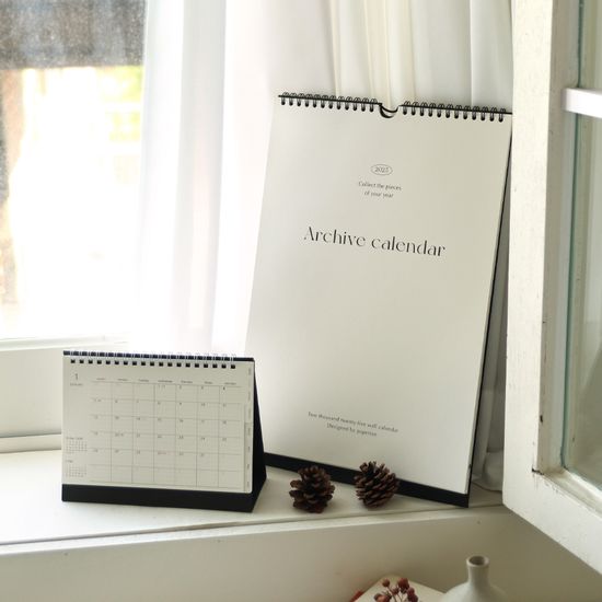 2025 아카이브 캘린더 (벽걸이용)