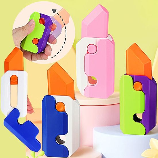 피젯 3D 당근칼 투명 야광 토이 나이프 권총 돌리기