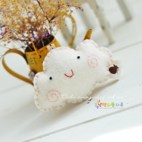 [DIY] 둥실둥실 구름 핸드폰고리 만들기 세트