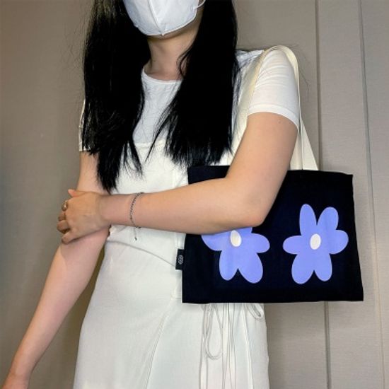 브떼 미니백 토트백 초록 꽃 플라워프린팅 가방
