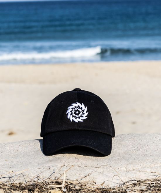 HURRICANE EYE 허리케인아이 볼캡 - 블랙화이트