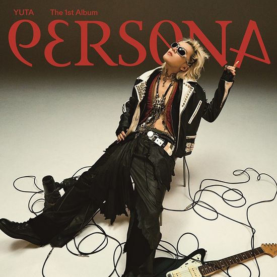 PERSONA [LIMITED EDITION] [LIVE TOUR VER]