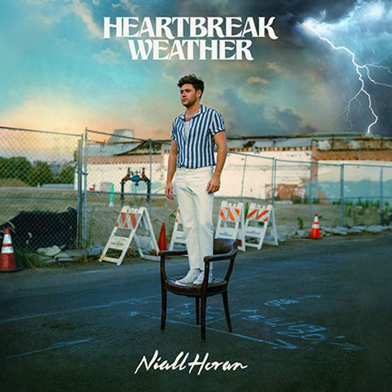 HEARTBREAK WEATHER [DELUXE]
