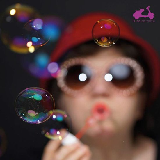 BUBBLES/ DANA CIOCARLIE & FRIENDS [버블즈: 다나 쇼칼리 & 친구들]