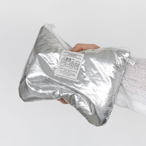 모모씨 마시멜로 플랫 파우치 silver