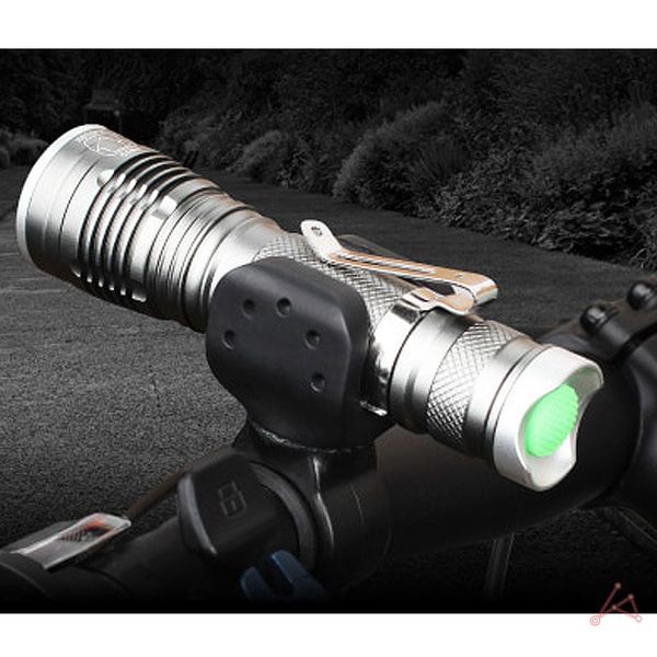 WS G330 LED 충전식 줌라이트 실버(WFGZ1QO)