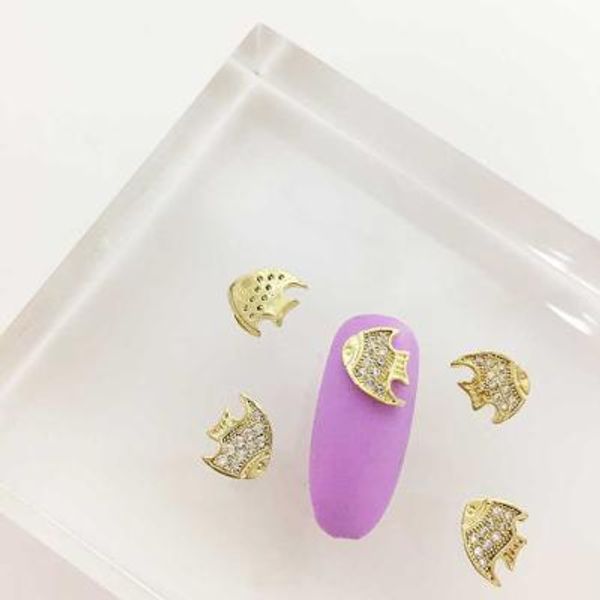 Woman bonita nail parts 큐빅메탈 골드피쉬 1개
