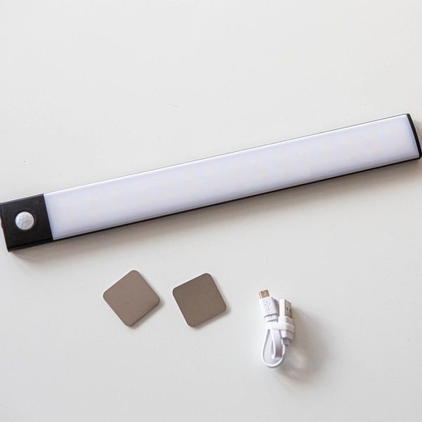 아이린 충전식 슬림 3색 불빛  LED 센서등 30cm,블랙